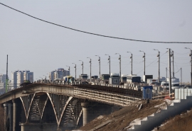 Мост у Телецентра в Омске совсем закроют для пешеходов