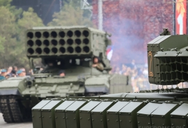 Появились кадры «разрушения» обороны ВСУ на Запорожье омскими Т-80