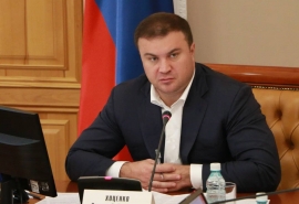 Хоценко возглавил комиссию по развитию технологий искусственного интеллекта в Омской области