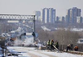 Названы новые сроки открытия движения по мосту у Телецентра в Омске