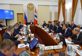 Хоценко поднял вопрос капремонта вузов и научных организаций Омской области