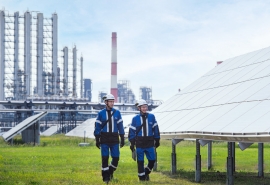 «Крупнейшая промышленная солнечная генерация в стране» работает на Омском НПЗ