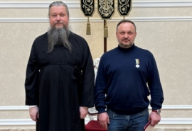 Митрополит Дионисий вручил Геннадию Долматову медаль святителя Сильвестра