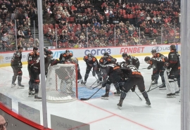 «Авангард» разгромил «Шанхайских драконов» в Омске