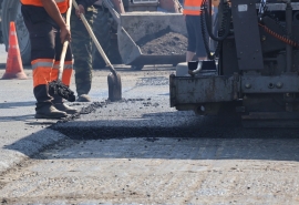 Какие дороги Ленинского округа Омска должны отремонтировать в апреле 2026 года?