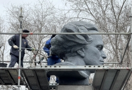 В Омске обновят памятник Куйбышеву около СКК Блинова