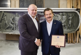 Председатель Совета директоров ГК «Титан» Михаил Сутягинский удостоен нагрудного знака «Меценат» за вклад в развитие Омска