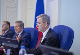 Региональный парламент принял законопроект о поддержке омских студотрядов