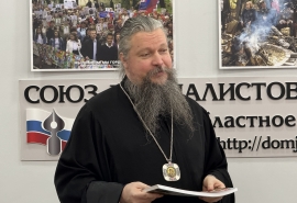 «Прямого запрета нет»: омский митрополит Дионисий рассказал, можно ли некрещеным носить крестик