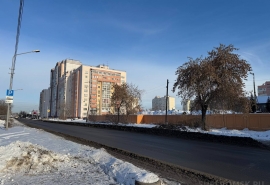 В Омске построили панельную высотку с ячейками под кондиционеры