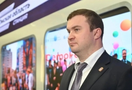 Виталий Хоценко за 3 дня привел в Омскую область 137 млрд рублей инвестиций с ПМЭФ-2026