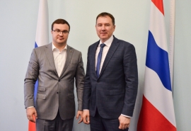 Хоценко встретился с новым гендиректором Омского НПЗ Кириллом Морозовым