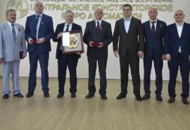 Хоценко вручил коллективу омского ЦКБА госнаграды по распоряжению президента России