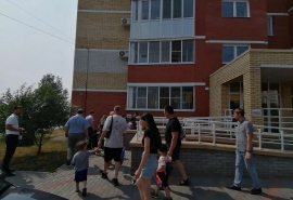 Без паники, но с готовностью: в Омске оттачивают мастерство спасения людей в условиях городской среды