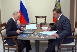 Хоценко доложил Путину о росте экономики Омской области