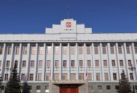 Решение Хоценко: в Омске при атаке БПЛА автоматически откроют жилые двери