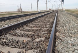 Под Омском поезд насмерть сбил сироту войны