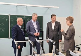 Жуков и Артемов оценили ремонт омской гимназии № 88 и посетили Спартакиаду народов России