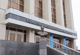 Омскому продавцу станков заблокировали счета на 145 млн рублей