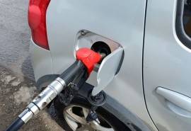 Бензин в Омске подорожает в третий раз за сентябрь