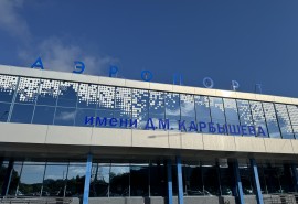 Субботнее утро в Омске началось с хаоса в аэропорту