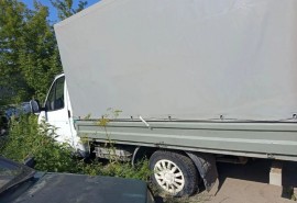 У омича конфисковали машину и отправили на СВО