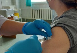 В Омской области намерены привить от гриппа больше половины жителей