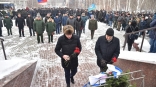 Омский губернатор Бурков почтил память воинов-интернационалистов