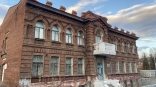 Власти забрали старинный особняк в Омске у экс-министра Триппеля