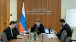 Губернатор Бурков представил министру Решетникову проблемы и успехи Омской области