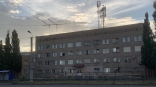Коллективу «коронавирусной» больницы в Омске представили нового главврача