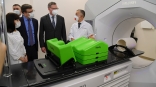 В Омске появился новейший аппарат для лечения онкологии