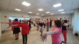 Омичей с болезнью Паркинсона реабилитируют с помощью бальных танцев