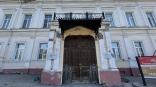 В Омске отремонтируют еще одно здание с засыпанным этажом