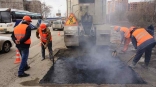 По решению губернатора на ремонт дорог Новосибирск получит дополнительно 235 миллионов рублей