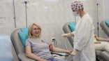 Депутат Омского горсовета Инна Гомолко стала донором крови