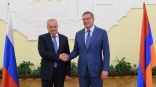Омский губернатор Бурков развивает сотрудничество с Арменией