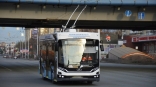 В Омске начал чаще курсировать популярный троллейбус