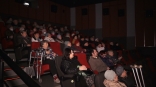 В Омске депутаты Сахань и Корольков сводили пенсионеров в кино ко Дню пожилого человека