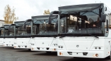 ОНПЗ передал Омской области партию современных автобусов