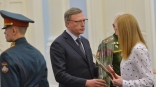 Омский губернатор Бурков вручил ордена Мужества семьям погибших в ходе спецоперации