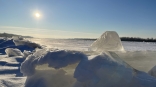 Работу ледовых переправ в снегопад прокомментировали омские спасатели