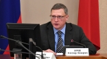 Губернатор Александр Бурков поручил омским муниципалитетам усилить работу по профилактике пожаров