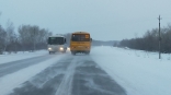 Власти прокомментировали ситуацию со школьниками, высаженными из автобуса за 4 километра от дома