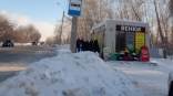 В мэрии Омска прокомментировали открытие салона ритуальных услуг на остановке по улице 10 лет Октября