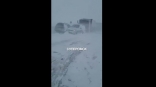 Появилось видео масштабного затора в буран по трассе Омск – Полтавка