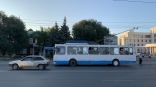 В Омске несколько троллейбусов станут ездить без кондукторов