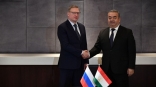 В Таджикистане Бурков договорился о новых поставках в Омскую область