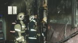 Появились кадры с места пожара в историческом здании в центре Омска