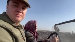 К месту пожара главу Омской области Хоценко довезла пенсионерка на кабриолете